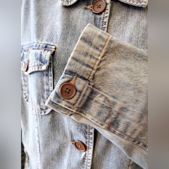 French Cuff Vintage Button Front Denim Jeans Jacket size Medium - Picture 11 of 13